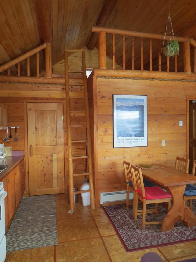 Blaeberry Mountain Lodge Golden Bagian luar foto