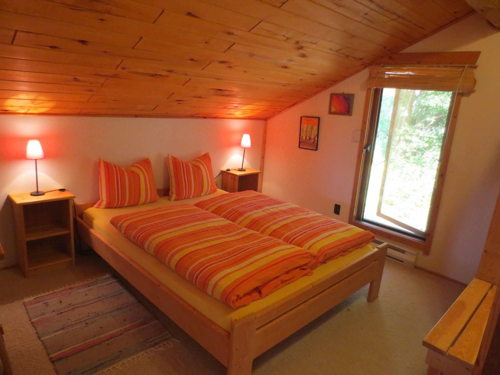 Blaeberry Mountain Lodge Golden Bagian luar foto
